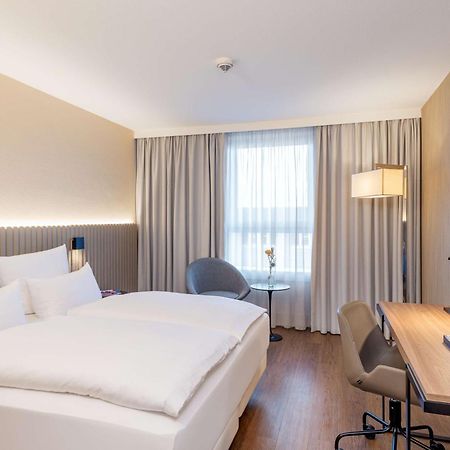 Nh Hamburg Altona Hotel Exterior photo