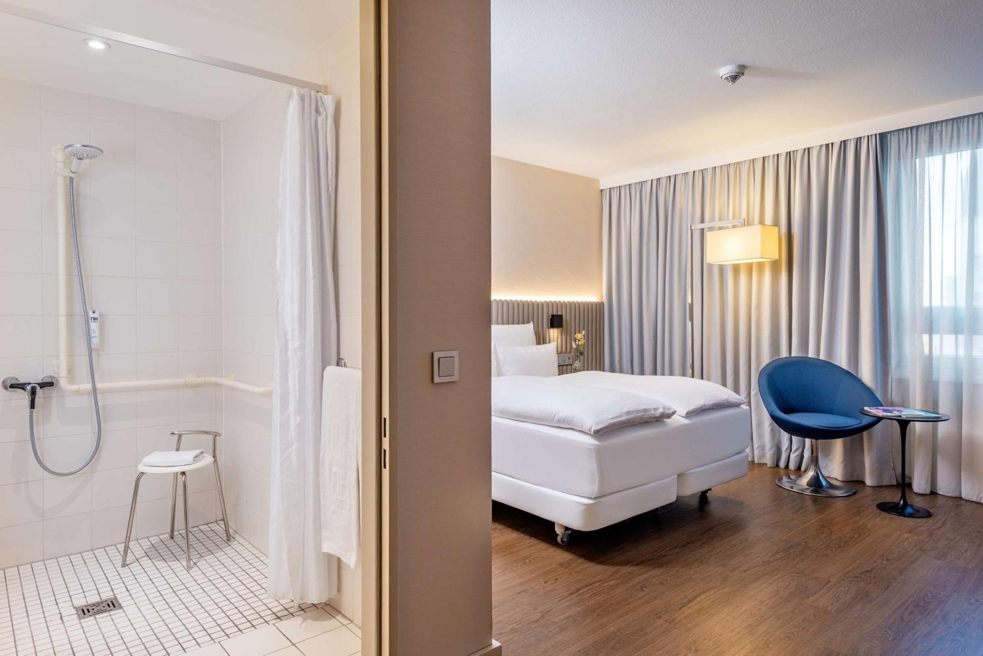 Nh Hamburg Altona Hotel Exterior photo