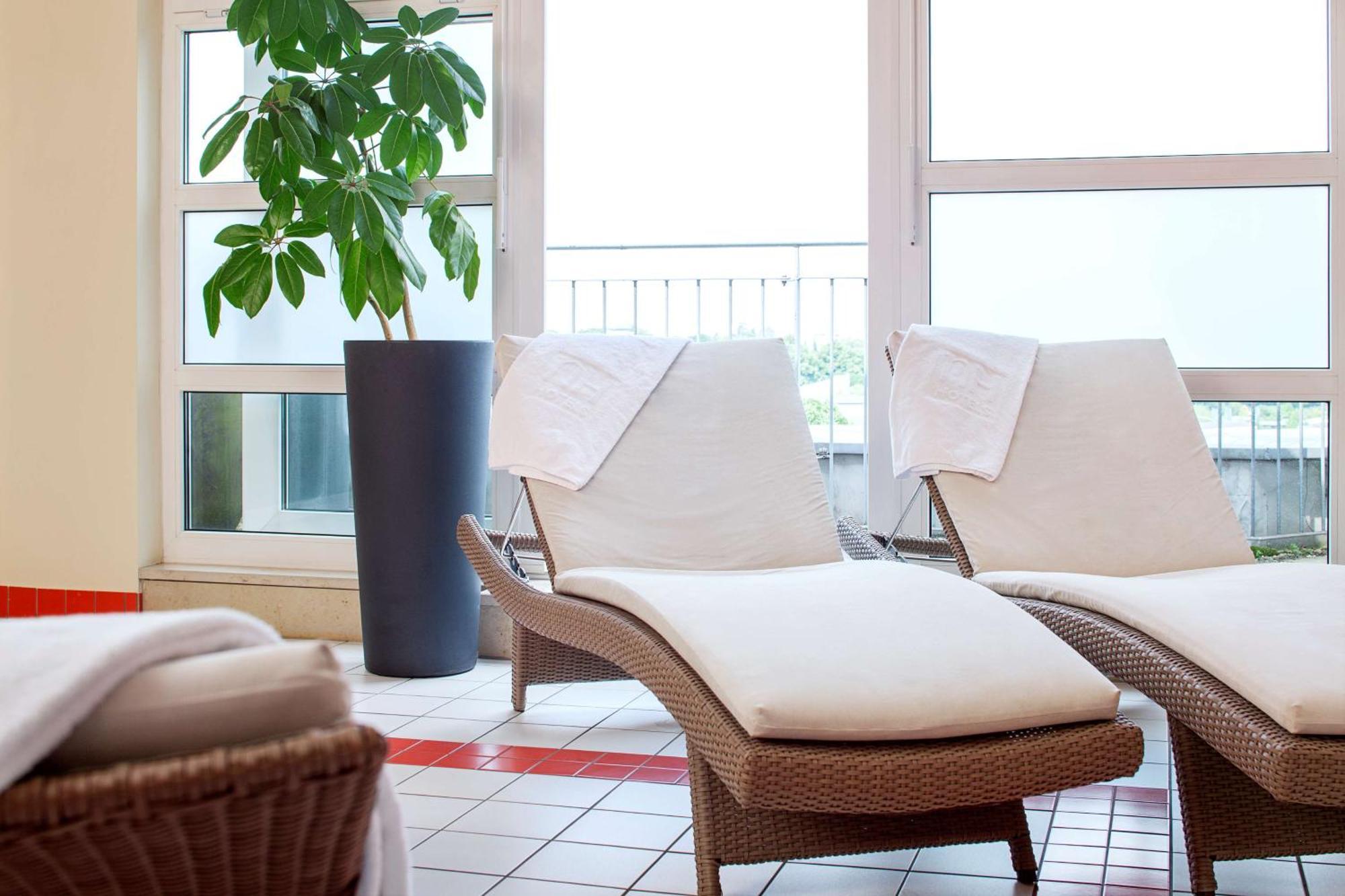 Nh Hamburg Altona Hotel Exterior photo