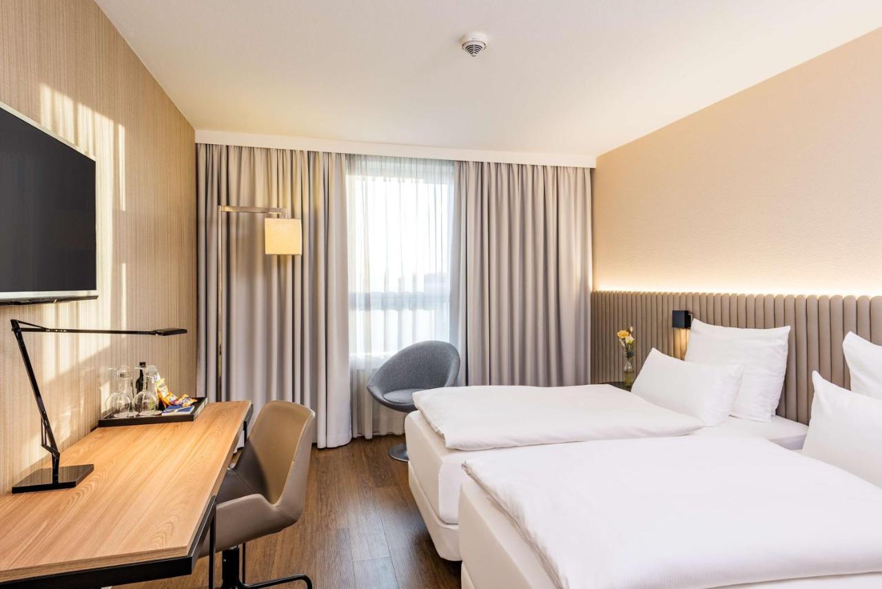 Nh Hamburg Altona Hotel Exterior photo